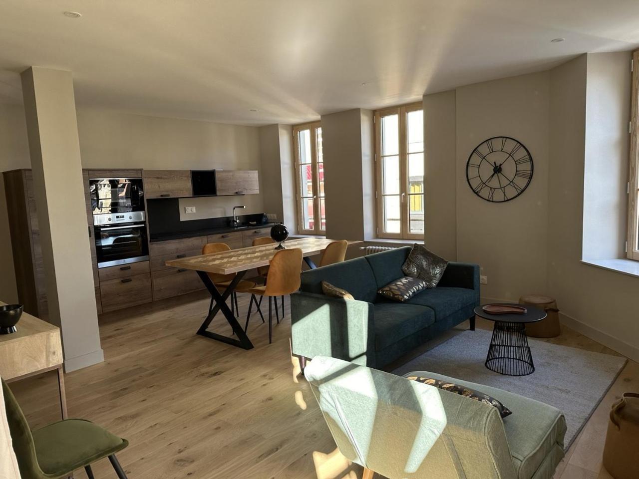 Les Suites Gueguen Chablis Szoba fotó