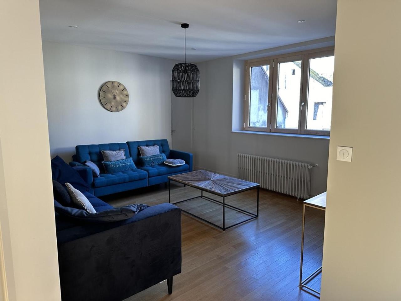 Les Suites Gueguen Chablis Szoba fotó