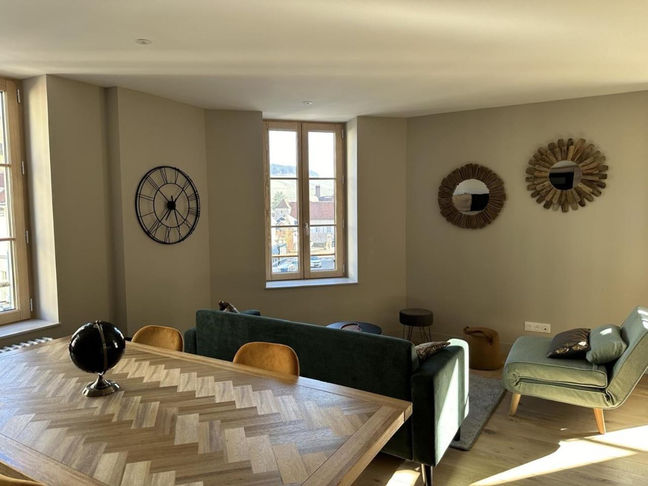 Les Suites Gueguen Chablis Szoba fotó