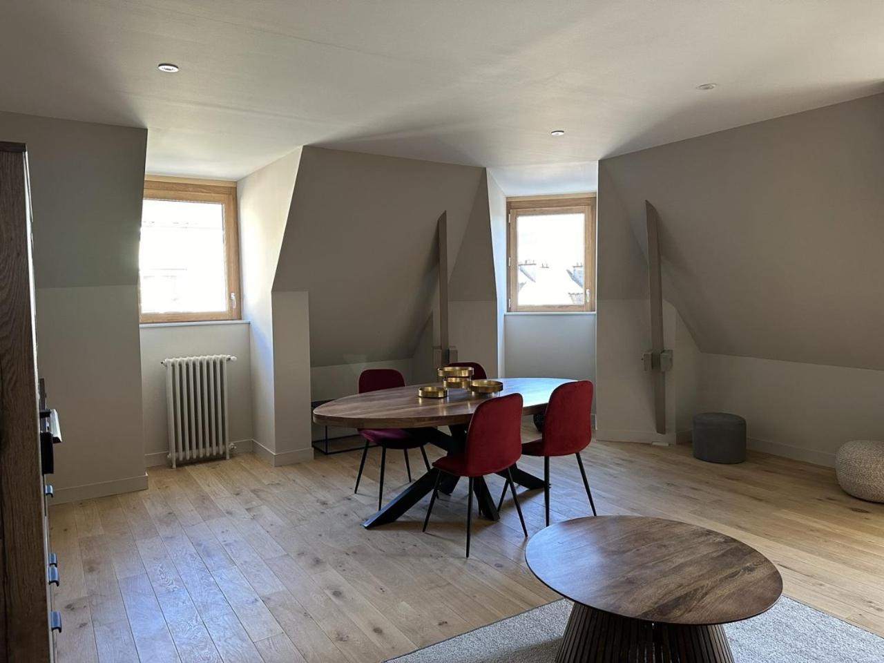 Les Suites Gueguen Chablis Szoba fotó
